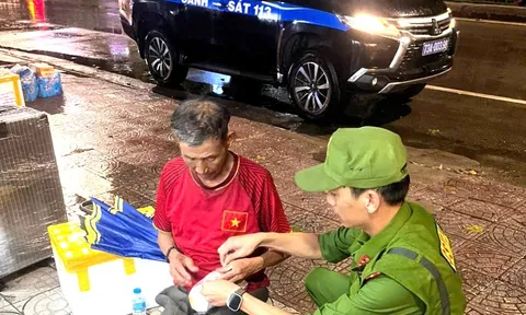 Anh Nguyễn Trọng Hiệp SN 1970  lang thang giữa đêm mưa ở Quảng Trị đã được giúp trở về nhà bằng cách nào?