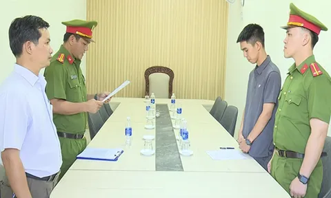 Vì sao "cựu cán bộ" Mai Văn Hoàng bị bắt giam?