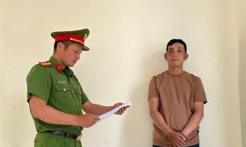 Cựu nhân viên ngân hàng  Phan Đình Dân SN 1991 bị bắt