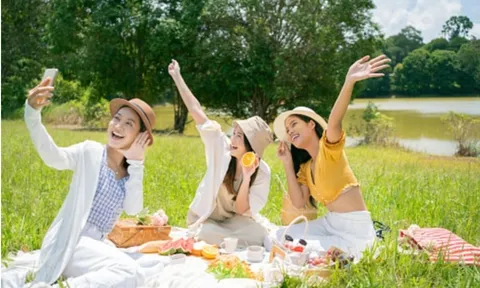 Phụ nữ khôn ngoan thường giữ khoảng cách với 3 kiểu người
