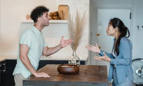 Cầm kết quả khám thai của vợ trên tay, tôi chưa kịp mừng đã phải cay đắng nói lời chia tay