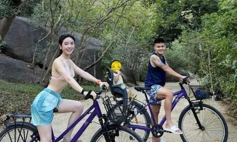 Chu Thanh Huyền diện đồ đi biển khoe vóc dáng “cực phẩm” không có điểm nào để chê