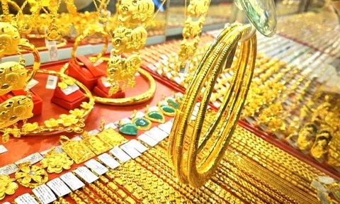 Giá vàng hôm nay 31/5: SJC giữ mốc 159 triệu đồng/lượng, chênh lệch với thế giới gây chú ý
