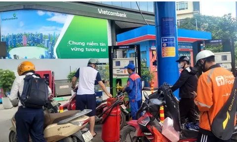 “Giờ G” xăng E10: Xăng khoáng chính thức “biến mất”, người dân có 2 lựa chọn mới
