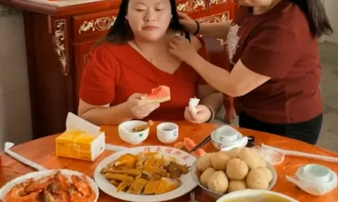 Chỉ vì làm vỡ chai sữa tắm, bé gái 9 tuổi bỏ nhà đi rồi mất tích suốt 22 năm: Ngày đoàn tụ khiến cả gia đình bật khóc
