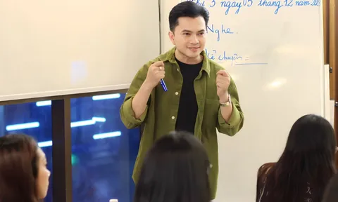 Học vấn "khủng" và sự nghiệp nghệ thuật của ca sĩ Nam Cường trước khi "biến mất"