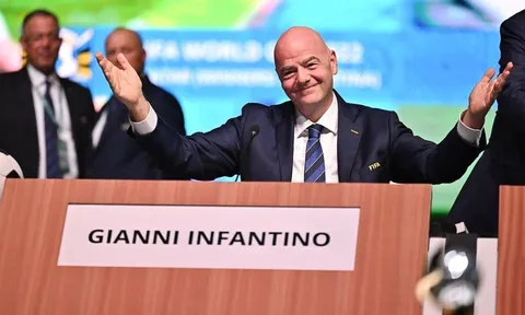Chủ tịch FIFA Gianni Infantino gây tranh cãi vì phát ngôn về tuyển Italia