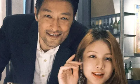 Sau chia tay mối tình 10 năm, Johnny Trí Nguyễn vướng nghi vấn hạnh phúc bên mỹ nhân kém 24 tuổi