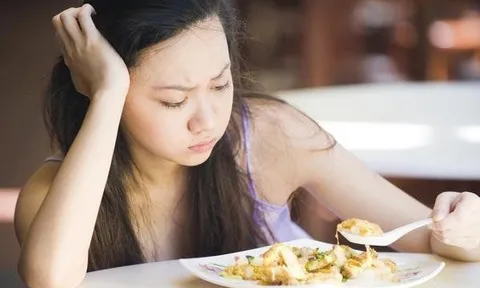 Cơ thể “kêu cứu” qua 8 dấu hiệu ít ai ngờ liên quan đến tiêu hóa