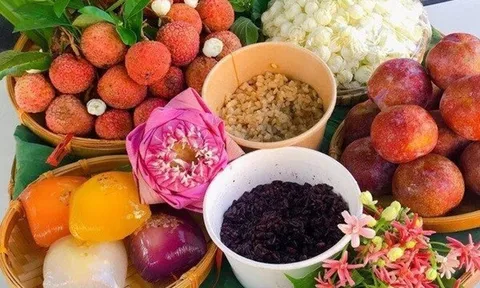 Vì sao sáng ngày Tết Đoan ngọ phải ăn mận, vải?
