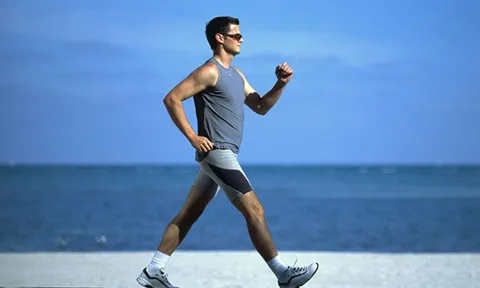 Điều gì xảy ra với cơ thể khi duy trì 7.000-10.000 bước chân mỗi ngày?