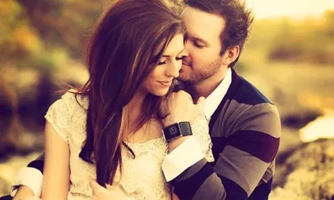 Chồng giận tới đâu, vợ làm 6 điều này thì cũng "mềm như bún"