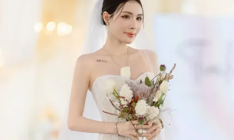 Nhan sắc “gây thương nhớ” của vợ cầu thủ Văn Thanh