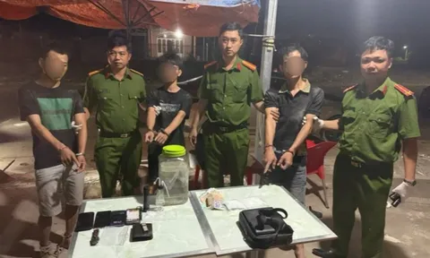 Manh mối từ một phòng khách sạn, hé lộ đường dây ma túy hoạt động tinh vi, 30 đối tượng bị bắt
