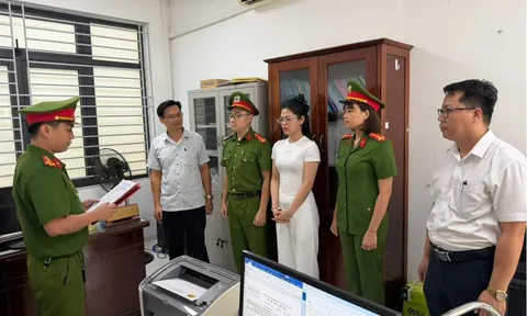 Thi hành lệnh bắt "người đẹp" Phạm Thị Mỹ Tuyết
