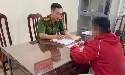 Công an thông tin mới vụ nữ khách bị shipper kéo tóc, đánh trên vỉa hè