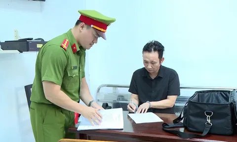 Thi hành lệnh bắt chủ quán cà phê "999" Nguyễn Thế Vinh