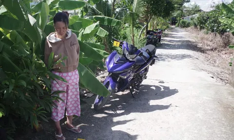 Chiếc khẩu trang màu đen trong túi áo lộ bí mật của Nguyễn Thị Lam