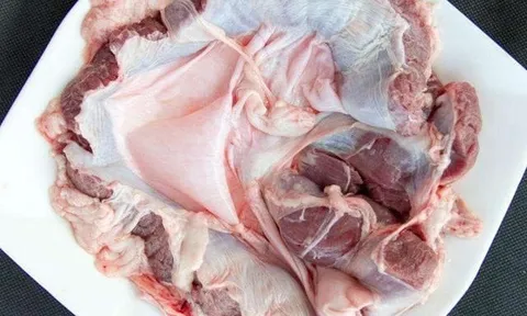 Đây là phần thịt hiếm nhất của lợn, mỗi con chỉ có vài lạng: Đi chợ muộn là hết sạch