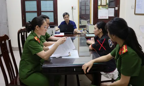 "Hô biến" hóa chất thành sữa tắm, dầu gội giả thương hiệu nổi tiếng, Phạm Thị Thảo SN 1993 bị khởi tố