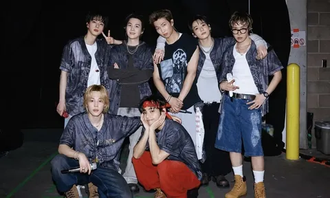 BTS thiết lập kỷ lục mới, vượt mặt huyền thoại The Rolling Stones