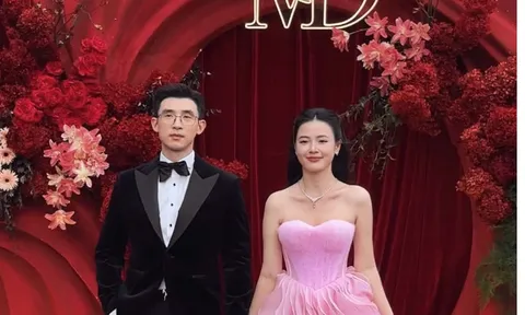 Midu hiếm hoi công khai khoảnh khắc riêng tư với chồng doanh nhân, dân mạng "tan chảy"