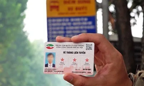 Nhiều người vẫn giữ vé tháng giấy xe buýt, có được hoàn tiền sau ngày 1/7?