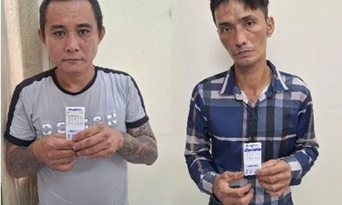 Màn giật ví táo tợn trước cây ATM của Nguyễn Quốc Duy và Hồ Duy Quang