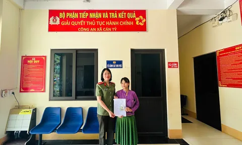 Nước mắt người vợ trẻ sau cú lừa “chồng gặp nạn” qua Facebook