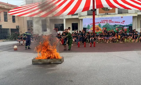 Mùa hè không chỉ vui chơi, 120 em nhỏ được học kỹ năng có thể cứu chính mình