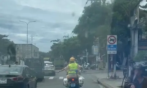 Lời cầu cứu giữa đường và màn mở lối khẩn cấp của CSGT Đà Nẵng