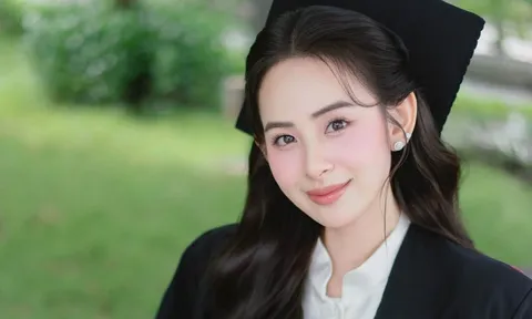 Cận cảnh nhan sắc cực phẩm của "Kim Tae Hee Việt Nam" trong lễ tốt nghiệp sau khi làm dâu hào môn