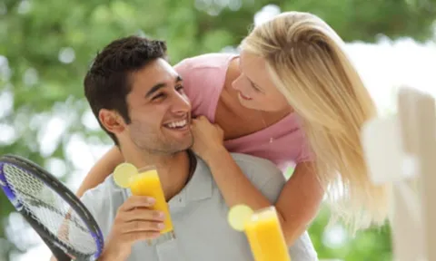 Phụ nữ càng có 10 phẩm chất này, đàn ông càng trân trọng