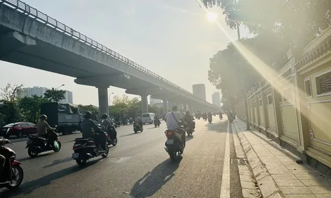 Thời tiết 10 ngày tới: Hà Nội và miền Bắc nắng nóng gián đoạn bởi mưa dông