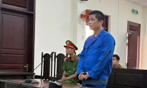 Phát hiện bé trai ngủ dưới cầu thang bệnh viện, hé lộ chuỗi ngày bị bạo hành