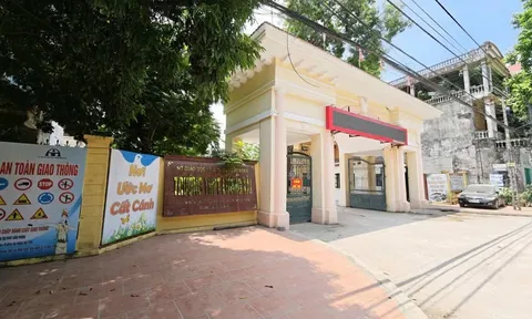 Xác minh thông tin tố giám thị làm bài hộ con gái hiệu phó Trường THPT Lương Tài ở Bắc Ninh