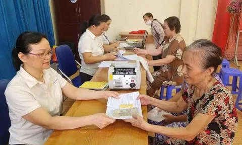 Chính thức: Kể từ nay, người hưởng hưu trí xã hội lãnh thêm 250.000 đồng/tháng theo Nghị quyết 64?