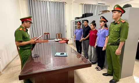 Vai trò của  Nguyễn Ngọc Sơn SN 2007 trong vụ bắt quả tang 3 người đẹp "làm chuyện động trời" trong phòng trọ