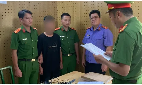 Khởi tố nam thanh niên dụ nữ sinh dưới 13 tuổi rời ký túc xá trong đêm để thực hiện hành vi đồi bại