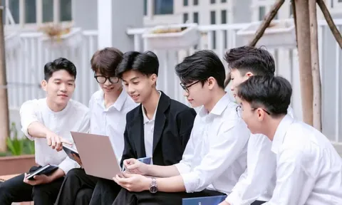 Chính thức từ ngày 7/7/2026: Nhóm sinh viên được miễm học phí, hỗ trợ hơn 5 triệu đồng/tháng theo Nghị định 176