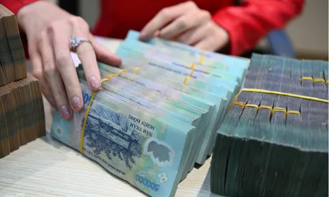 Bộ Nội vụ quyết định truy lĩnh phụ cấp khu vực cho toàn bộ CBCCVC tại các xã, phường, đặc khu nào?
