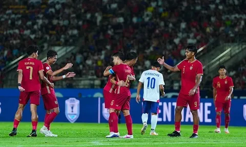 Thắng đậm Lào tại ASEAN Cup 2026, Thái Lan vẫn bị chỉ trích “không bằng” Việt Nam