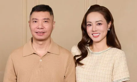 Vợ NSND Công Lý suy sụp, bật khóc trên mạng xã hội