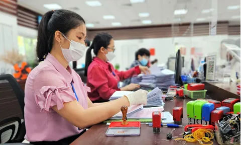 Từ 1/8/2026: CBCCVC và người lao động Hợp đồng 111 được lãnh thêm 1.000.000 đồng/tháng theo Nghị quyết 19?