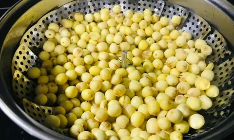 Cách bảo quản hạt sen tươi lâu, để cả năm vẫn bùi ngọt không bị thâm, đắng