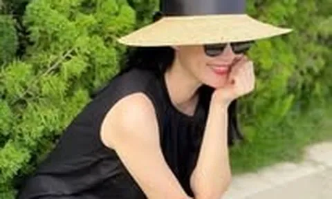 Á khôi Đồng Tháp từng theo mẹ bán trái cây dạo, sở hữu vẻ đẹp quý phái, tiết lộ cuộc sống thật sau tin đồn sở hữu 700 tỷ đồng
