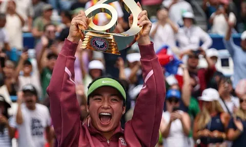 Alexandra Eala làm nên lịch sử, trở thành tay vợt Philippines đầu tiên vô địch đơn WTA