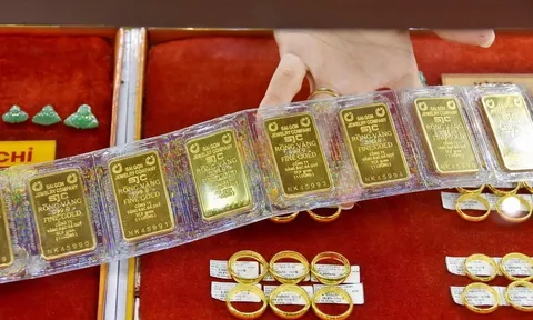 Giá vàng chiều 6/8 tăng mạnh, vàng nhẫn có nơi lên 144,2 triệu đồng/lượng