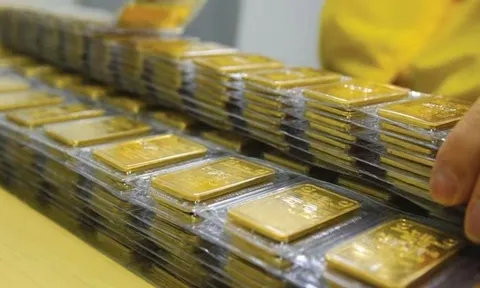 Giá vàng ngày 6/8 đồng loạt tăng mạnh, vàng nhẫn có nơi vượt 144 triệu đồng/lượng