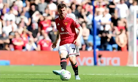 Mason Mount dính chấn thương, MU lại đau đầu với bài toán tuyến giữa